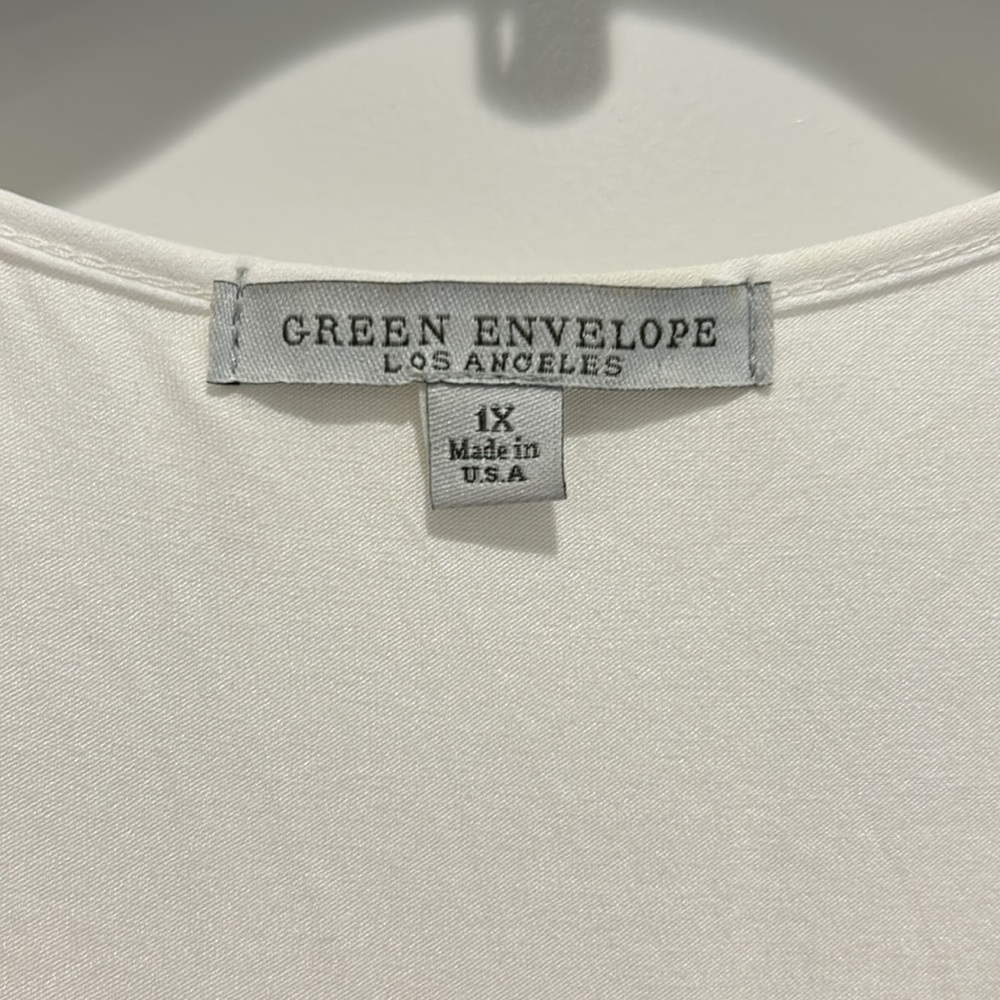 Green Envelope White Flutter Sleeve Tank Top - Picture 2 of 11